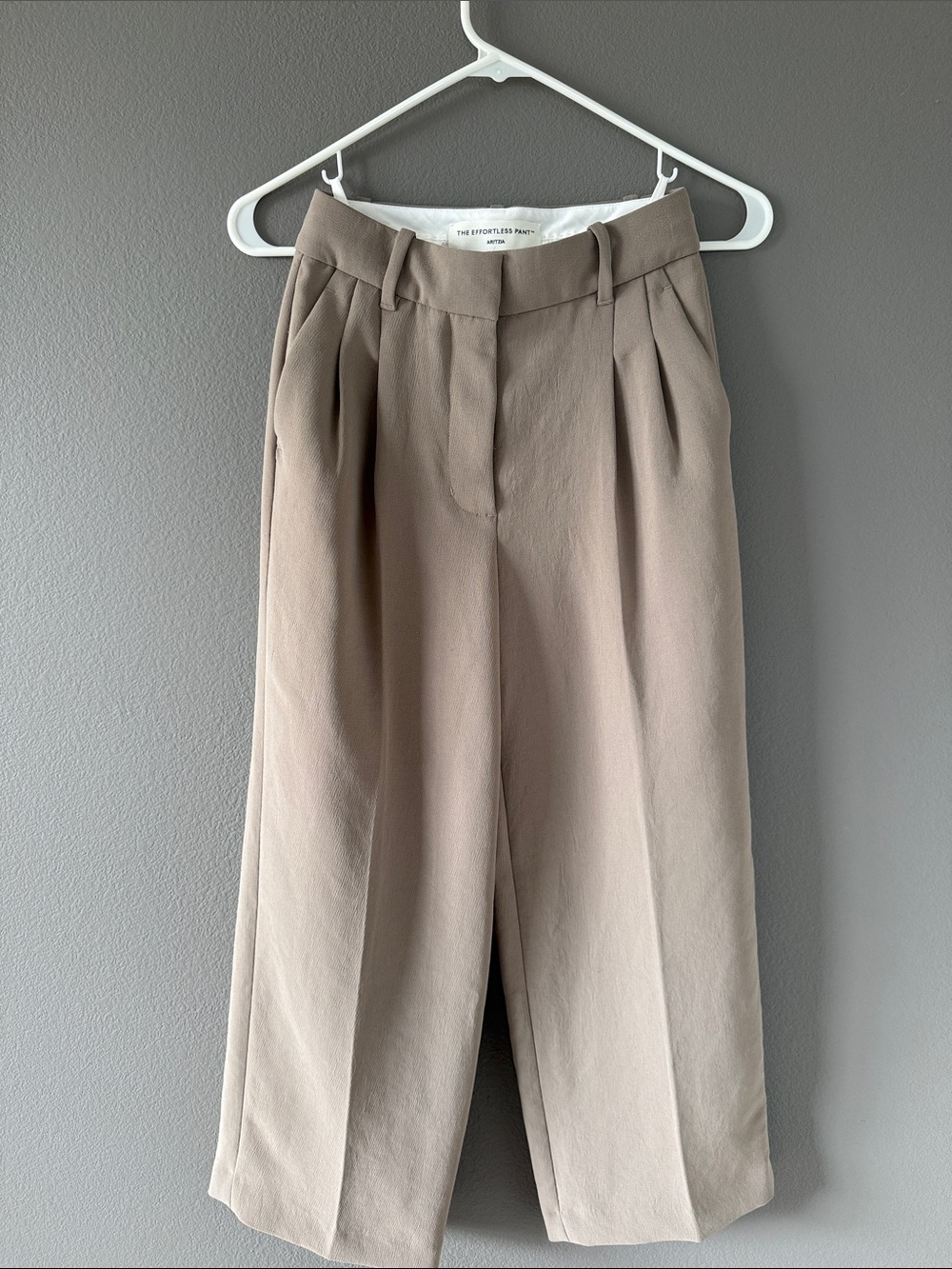 ARITZIA EFFORTLESS PANT